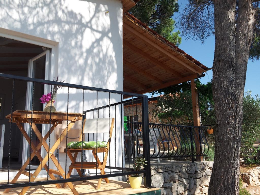 Robinson House Kata Villa Milna  Ngoại thất bức ảnh